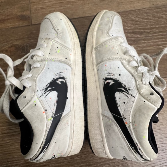 Youth Nike Air Jordan 1 low brushstroke paint splatter - Picture 5 of 8